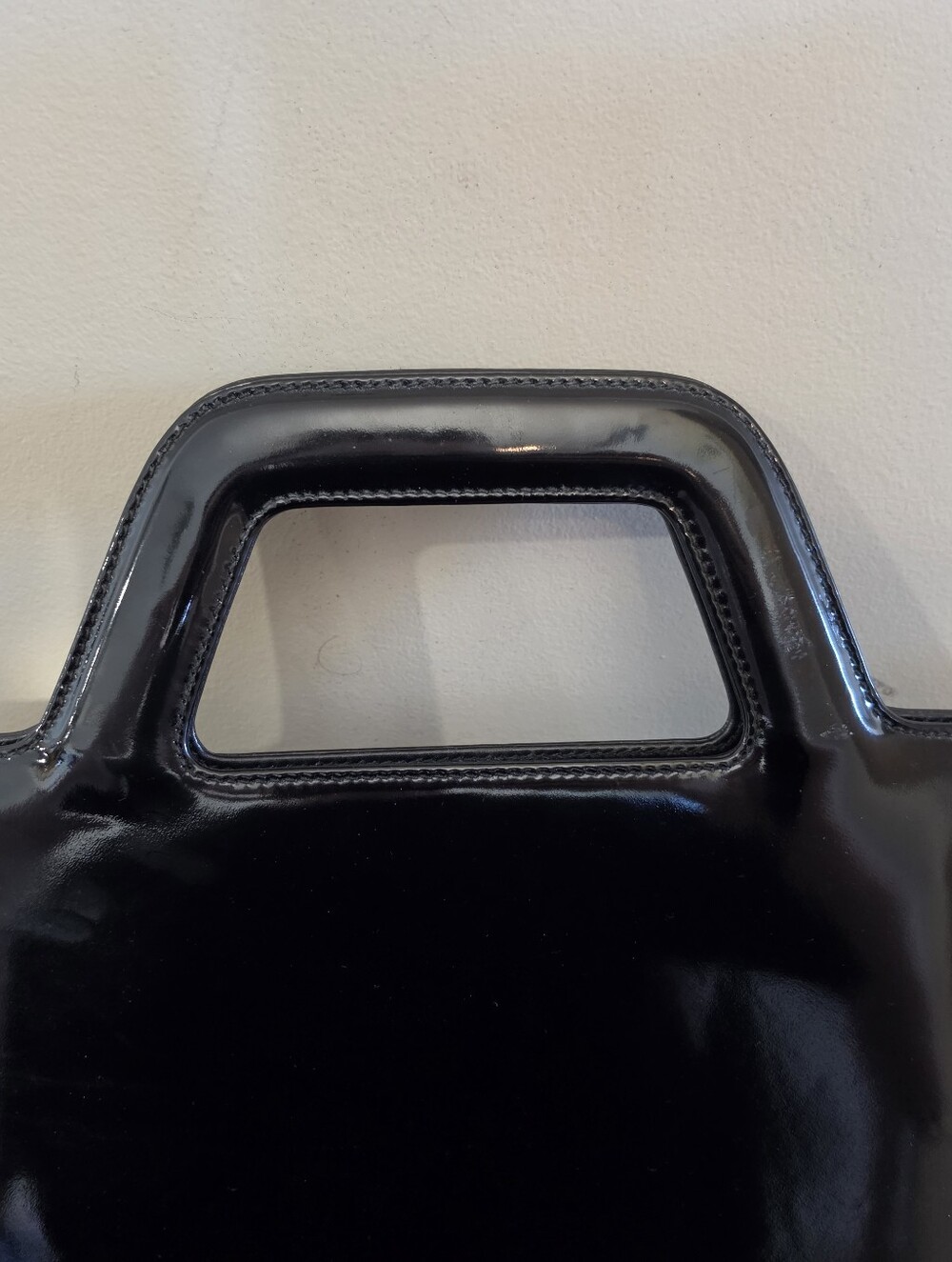 Ferragamo Wanda Black Patent Top-Handle handbag with strap - Picture 6 of 15